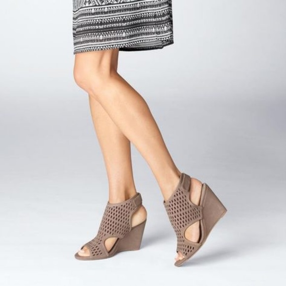 Avon Shoes - Modern Perforated  wedge sandals 4" heel Brown